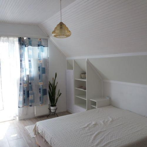 Kriszta Apartmanhaz Apartment Balatonlelle Exterior photo